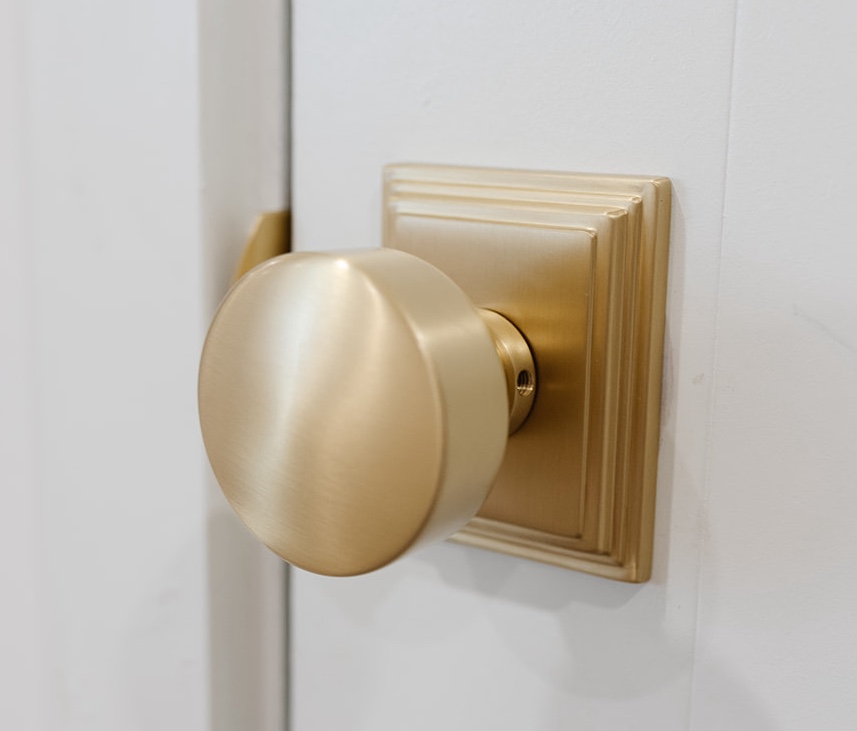 Emtek Laurent Knob