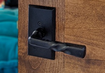 Emtek Montrose Lever